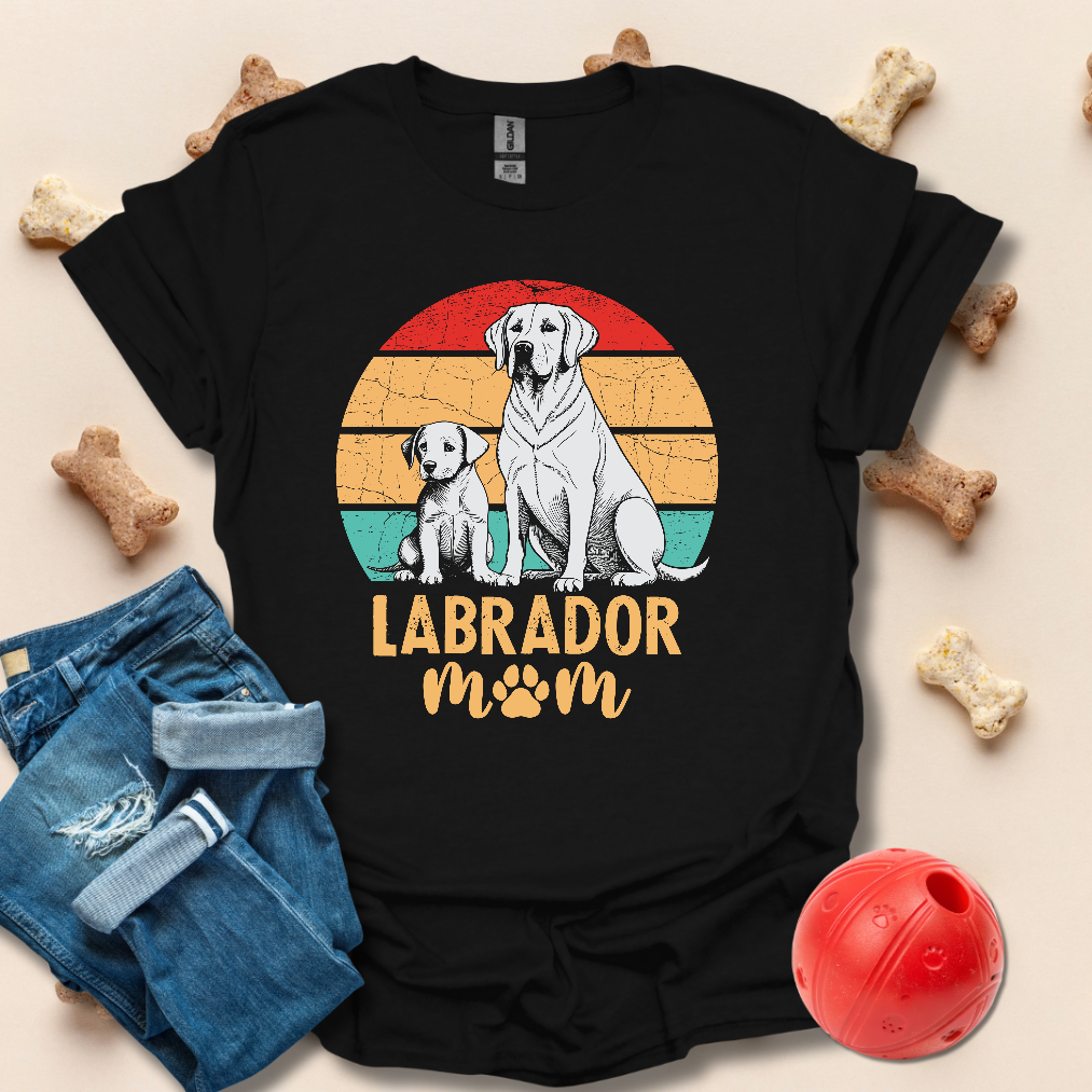 Labrador Mom Sunset T-Shirt